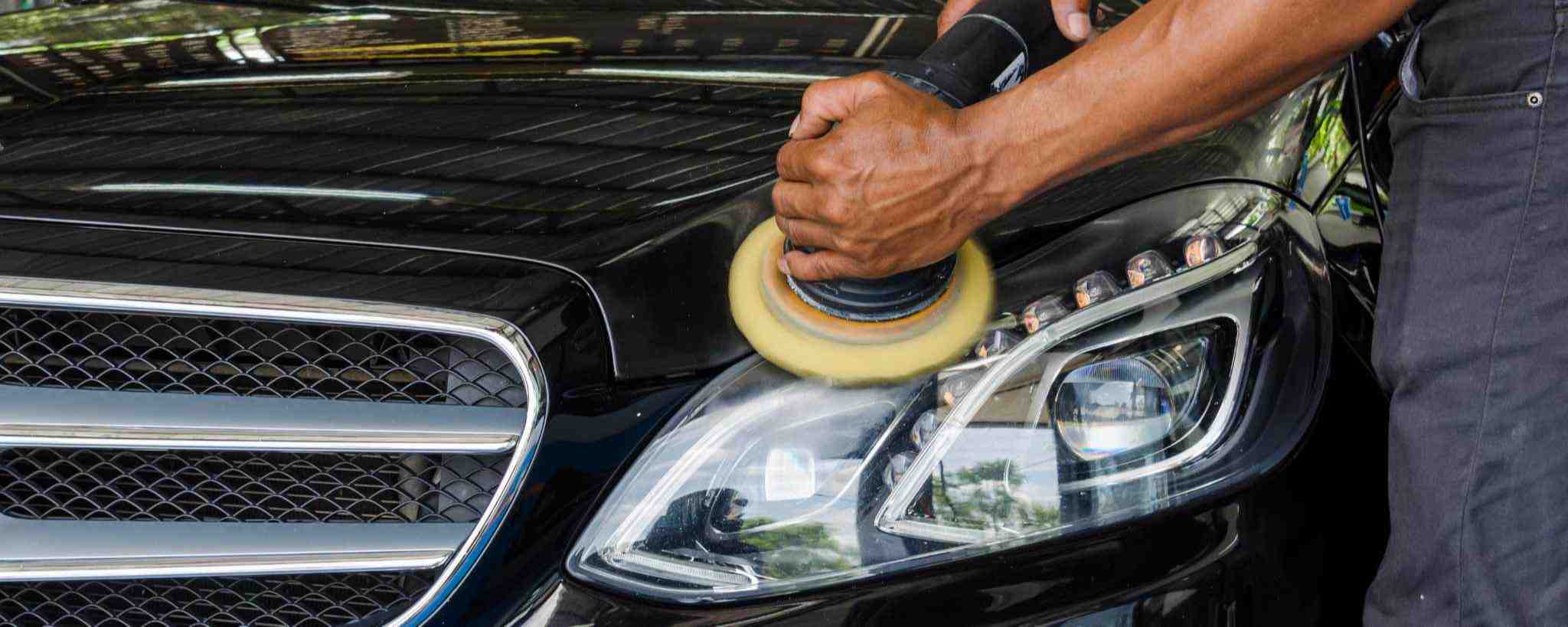 Polishing car exterior using dual action polisher