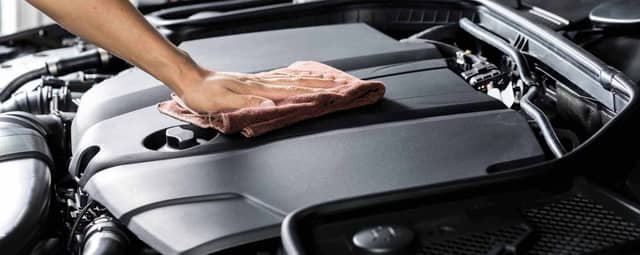 Engine Cleaning: How to Clean a Car Engine Bay