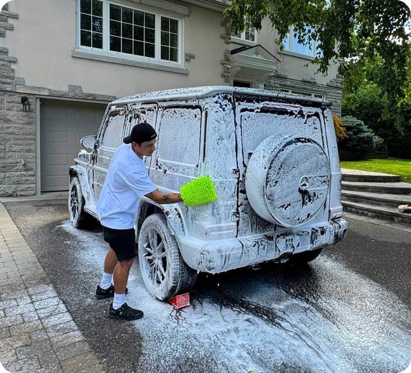 Panda Hub Pros cleaning vehicle